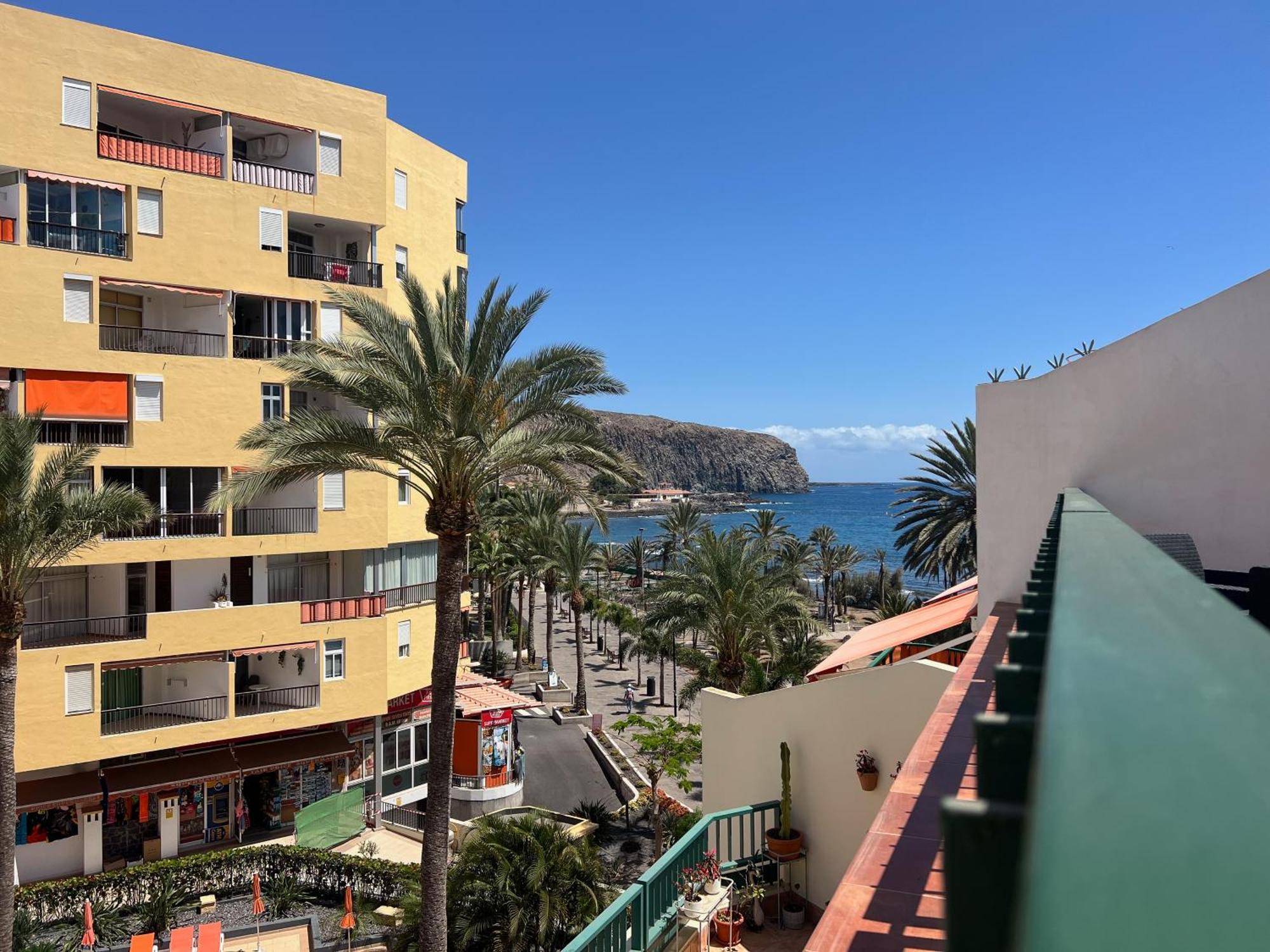 Carmen Beachfront Escape Apartment Los Cristianos  Exterior photo