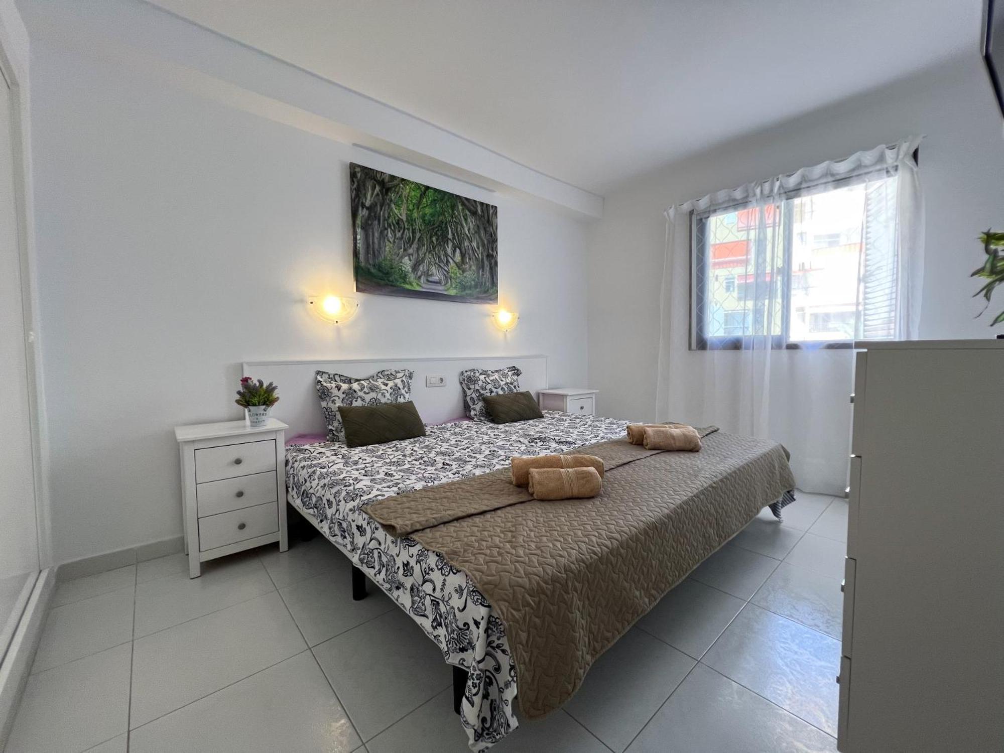 Carmen Beachfront Escape Apartment Los Cristianos  Exterior photo